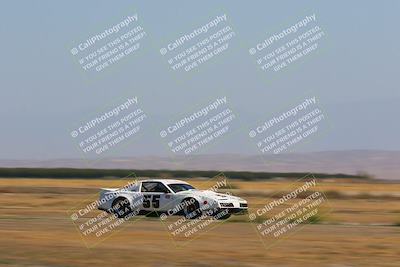 media/May-21-2022-VARA (Sat) [[2ae38a3649]]/group 4/Flag race club corner/